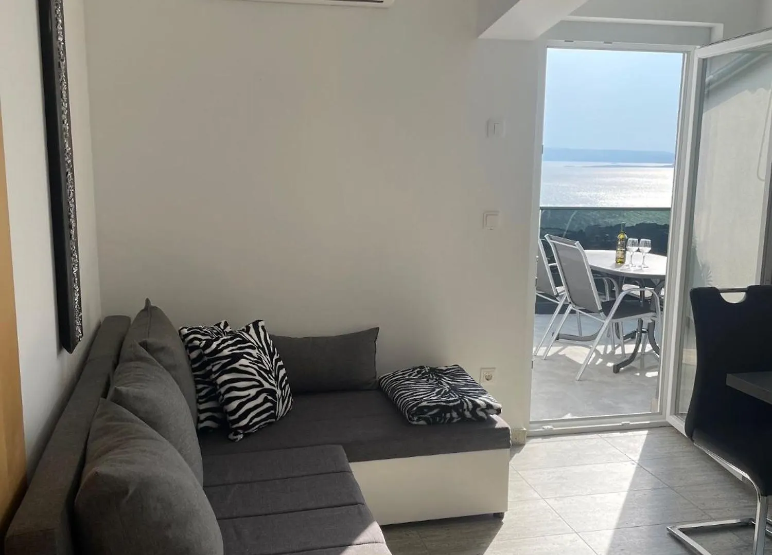 Wohnung Mit Grossem Pool Und Meerblick Crikvenica 0*,  Croatia